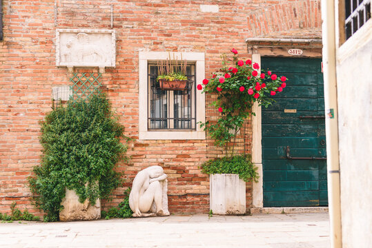 wall with flowers in Venice, italy