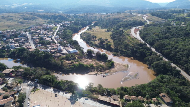 Foto Aerea de Brumadinho MG - Rio Paraopeba
