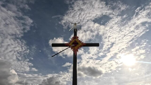 Cruz del apostolado, 