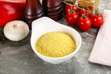 Raw dry wheat couscous grain