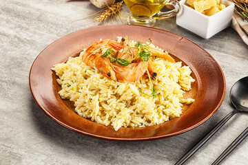 Italian pasta Orzo with prawn