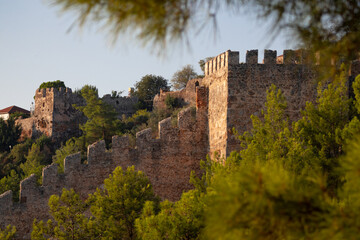 Fototapeta premium castle, architecture, spain, europe, building, tower, ancient, italy, medieval, fortress, city, landscape, old, village, sky, hill, town, france, travel, history, landmark, church, house, mountain, fo