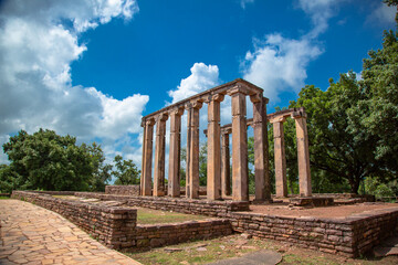 Fototapeta premium Ruins at Sanchi Stupa, near Bhopal, Madhya Pradesh India