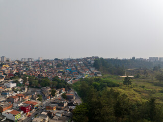 imagens aéreas impressionantes da cidade de Osasco, destacando seus principais pontos e oferecendo uma perspectiva única e ampla para valorizar projetos e promover a beleza urbana.