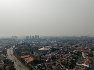 imagens aéreas impressionantes da cidade de Osasco, destacando seus principais pontos e oferecendo...