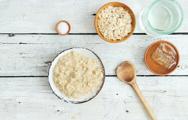 Haferbrei Porridge Oatmeal Haferflocken mit Honig 