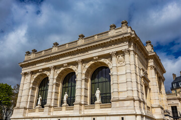 Obraz premium Paris, France - April 12, 2023: Palais Galliera, museum of fashion and fashion history in Paris, France. It is estalished in 1977.