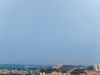 imagens aéreas impressionantes da cidade de Osasco, destacando seus principais pontos e oferecendo uma perspectiva única e ampla para valorizar projetos e promover a beleza urbana.