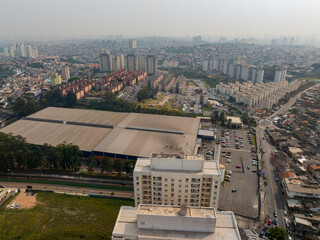 imagens aéreas impressionantes da cidade de Osasco, destacando seus principais pontos e oferecendo...