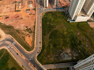 imagens aéreas impressionantes da cidade de Osasco, destacando seus principais pontos e oferecendo uma perspectiva única e ampla para valorizar projetos e promover a beleza urbana.