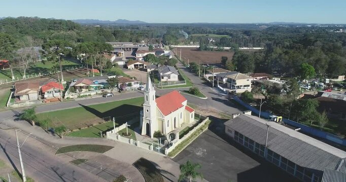 Igreja tradicional da Col&ocirc;nia Murici em S&atilde;o Jos&eacute; dos Pinhais