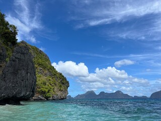 Fototapeta premium Sunny day on a tropical island in the Philippines