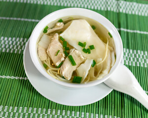 chifa, chicken wuantan soup, peruvian food