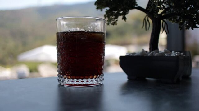 glass of cuba libre 