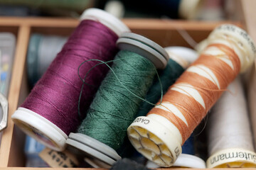 fil de couture © Anthony PELLIEUX