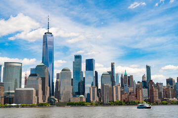 Obraz premium New York, United States. New York city skyline in Midtown Manhattan. USA, NYC, NY, Manhattan. Lower Manhattan skyline. New York from New Jersey. Downtown Manhattan. American financial center