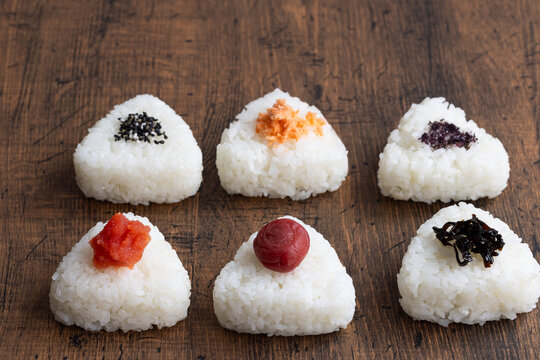 おにぎり　rice ball	