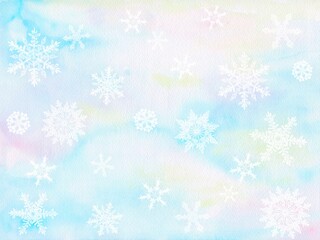 パステルカラーの水彩画をバックに降る雪の可愛いイラスト。絵本のような雰囲気の雪の結晶の模様。