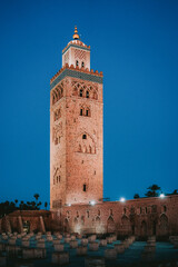Obraz premium Kutubiyya Mosque tower in Marrakesh by night