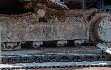 Excavator chain hi-res stock photography and images
