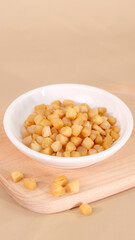 Scallop or ganbei is a common food or seasoning in coastal cities. It is the muscle of the shellfish.