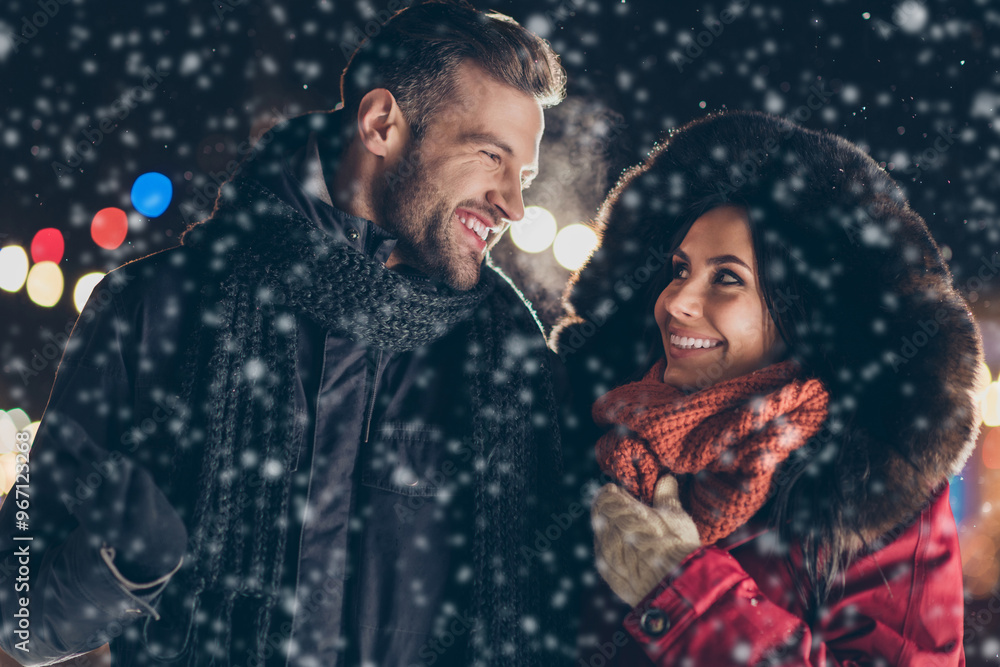 Poster Photo of two affectionate people spend x-mas eve near central park newyear tree enjoy frosty weather wearing warm winter coats outside