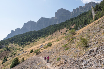 Couples of hikers in the Sierra Partacua. Tena Valley. Huesca, Aragon