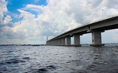 Ponte Rio Negro, é uma ponte que atravessa o rio Negro, no estado brasileiro do Amazonas em Manaus
