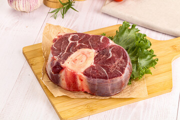 Raw beef ossobuco for roast