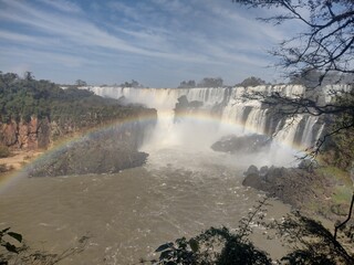 falls from the rainbow