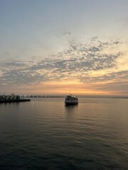 Fototapeta premium ferry boat coming into the harbor