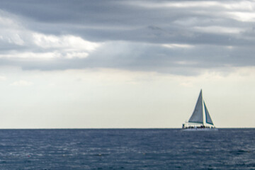Fototapeta premium velero en el mar