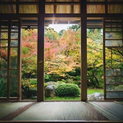 窓越しに見える紅葉