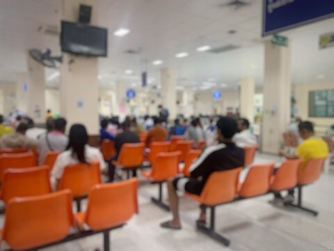 Many patients come to see the doctor and wait for the hospital service .. lens blurred
