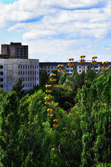 Fototapeta premium After 1986, a restricted zone was erected at a radius of 30km around Chernobyl. More than 100.000 people have been evacuated from Pripyat, but some have remained or returned. 
