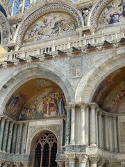 Fototapeta premium interior of the cathedral of st james country