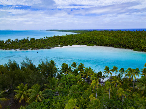 One foot island in the foreground. paradise found in Aitutaki, Cook Islands