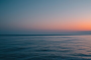 Obraz premium Dreamy Ocean View at Dusk with Gradient Lighting Effect and Tranquil Background