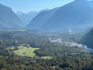Soca River Valley (Bovec, Slovenia) - Soca Flusstal (Slowenien) - Valle del Fiume Soča - Dolina reke Soče ili dolina rijeke Soče (Slovenija) © Mario