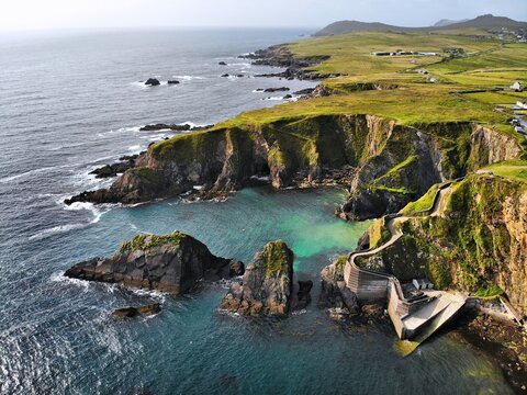 Fototapeta Dingle Peninsula landmark - Dunquin Pier