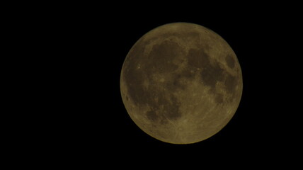 Obraz premium Full Moon Against Dark Night Sky