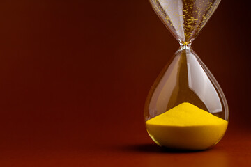 Hourglass, Time Limits and Time Constraints on Work and Life in Studio Photography