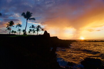 Coucher de soleil sur une plage hawa&iuml;enne 