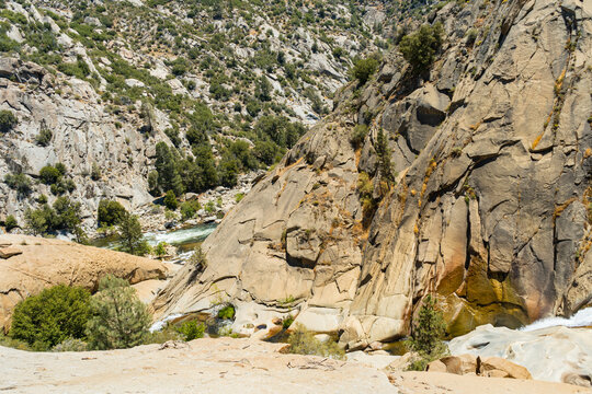 Views of waterfalls and the kern river while doing the 7 teacups hiking trail