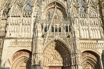 Façade de la cathédrale à Rouen en Normandie. France