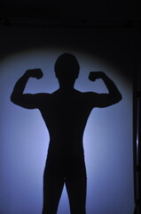 Naklejka premium silhoueta de corpo masculino musculoso 
