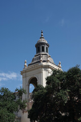 Obraz premium Corner Tower of the Pasadena City Hall Complex