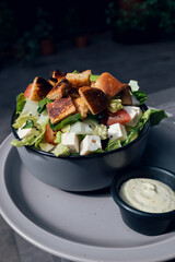 Ensalada de pollo con panela
