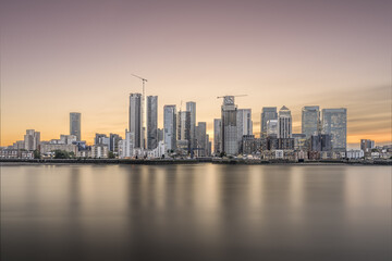 Naklejka premium Canary Wharf at Sunset from the Greenwich Peninsula