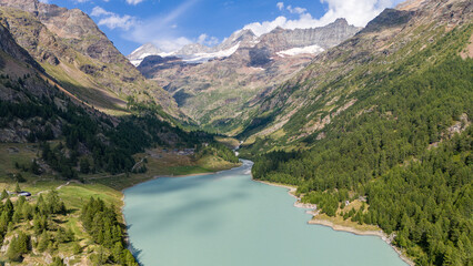 Lago della Diga di Place Moulin, Valpelline, Valle D'Aosta